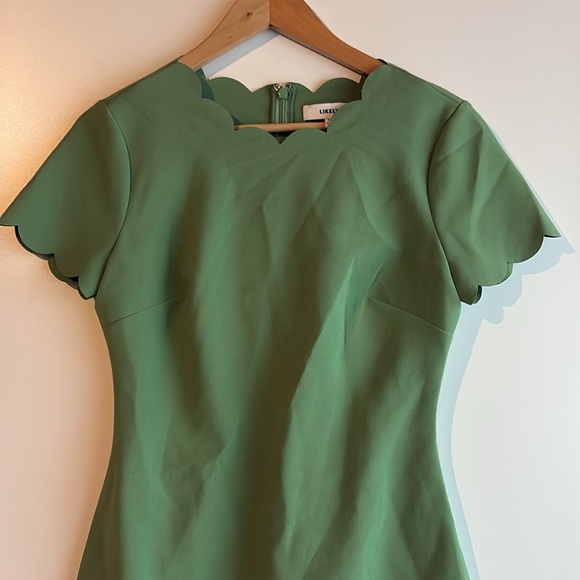 Likely Scallop Manhattan Bodycon Mini Dress Green NEW - Picture 4 of 14